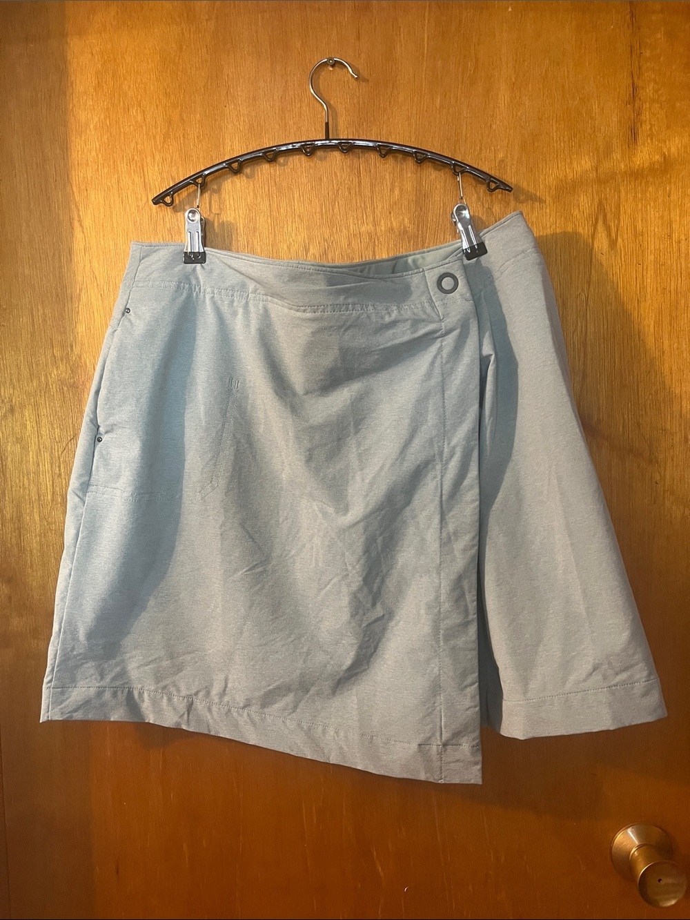 Woman’s Columbia Light Blue Wrap Skirt 16